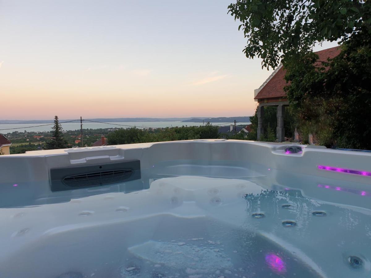 Lakeview Apartments Balatonfuered Εξωτερικό φωτογραφία